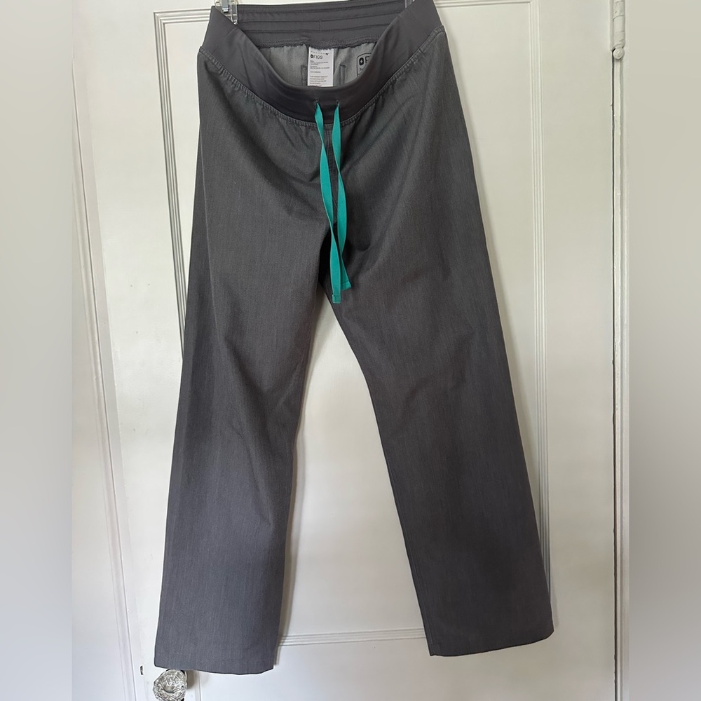 Figs Grey Scrub Pants with Aqua Accent